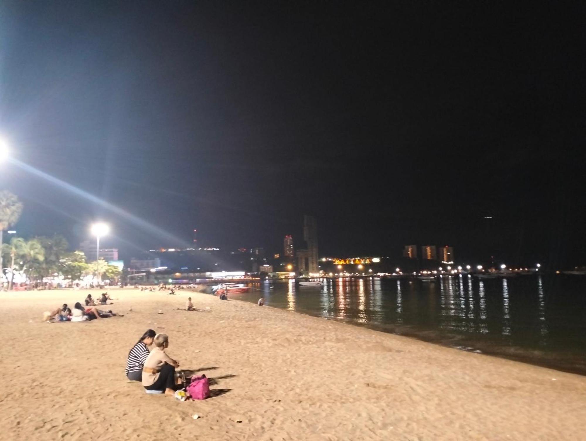 Titanic Residence-5 Minutes Walk To Walking Street 파타야 외부 사진