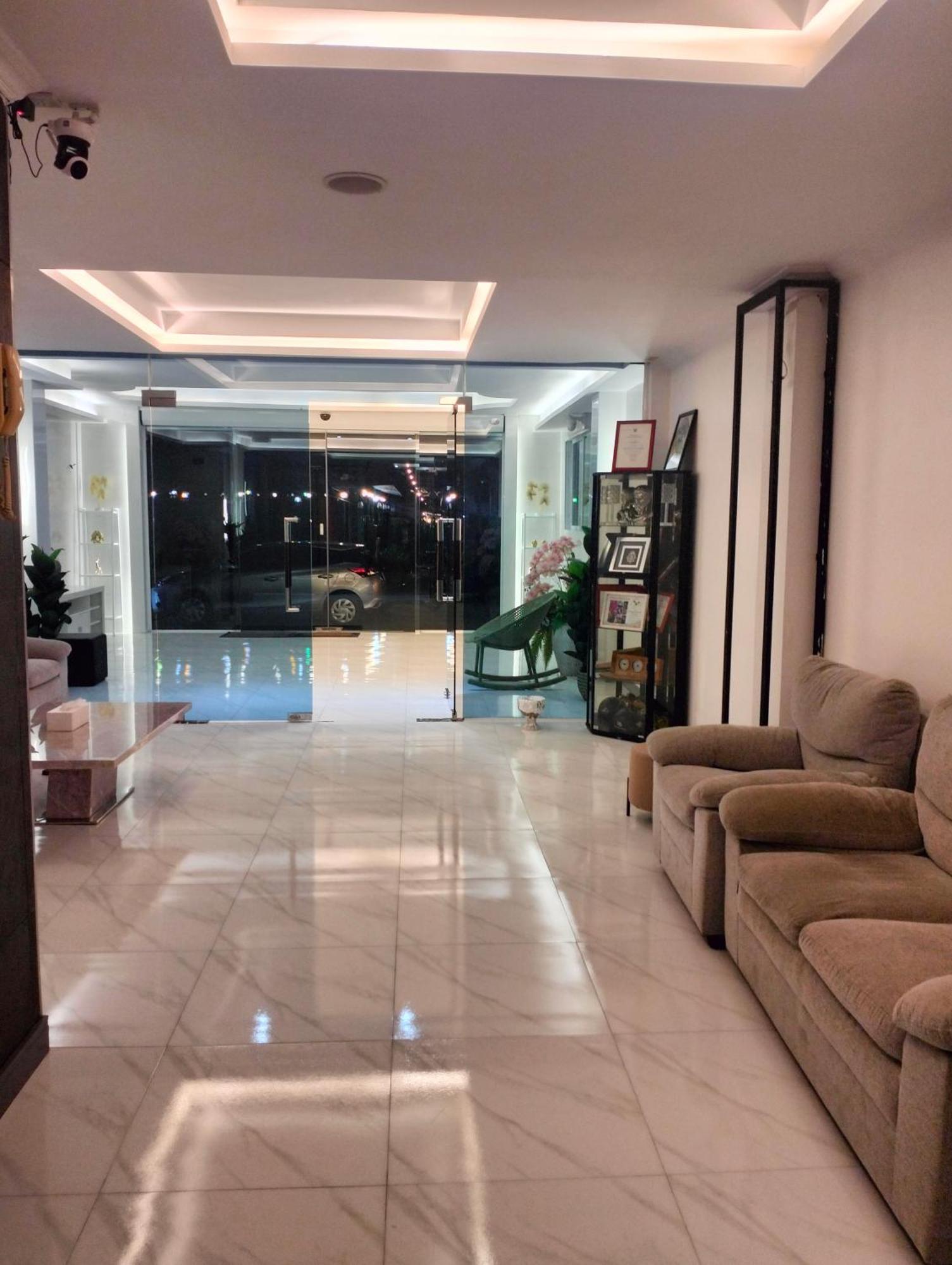 Titanic Residence-5 Minutes Walk To Walking Street 파타야 외부 사진